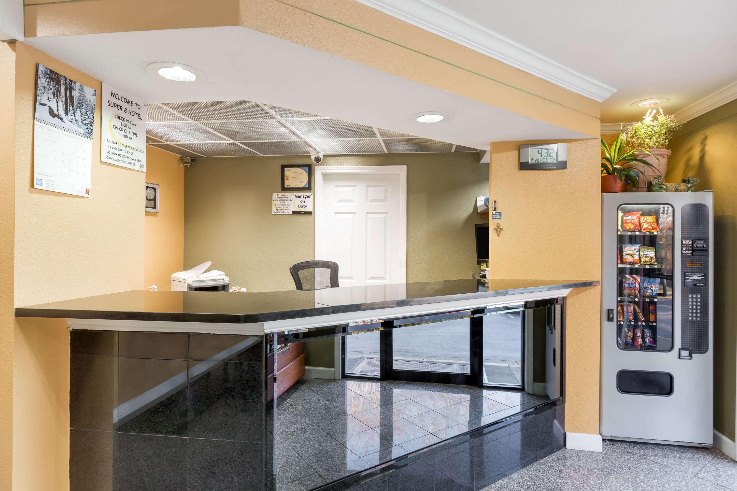 Super 8 By Wyndham Indianapolis-Southport Rd Motel Dış mekan fotoğraf