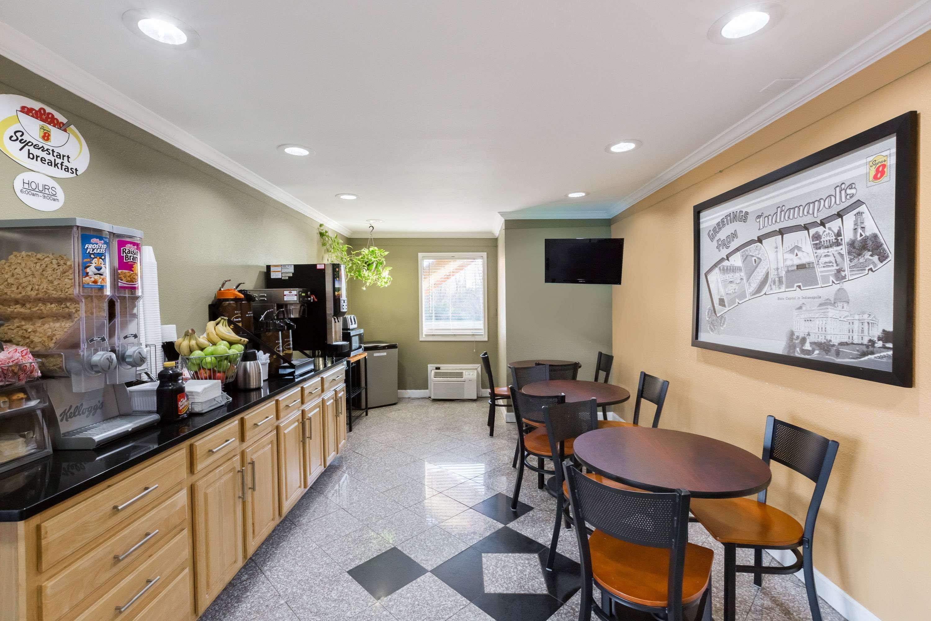 Super 8 By Wyndham Indianapolis-Southport Rd Motel Dış mekan fotoğraf
